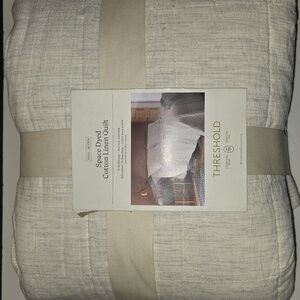 Threshold Space Dyed Cotton Linen Quilt - Cream
